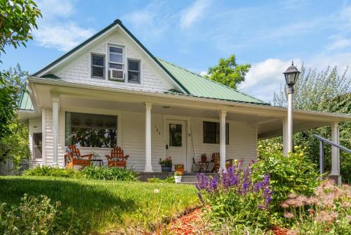 7th Street Bungalow