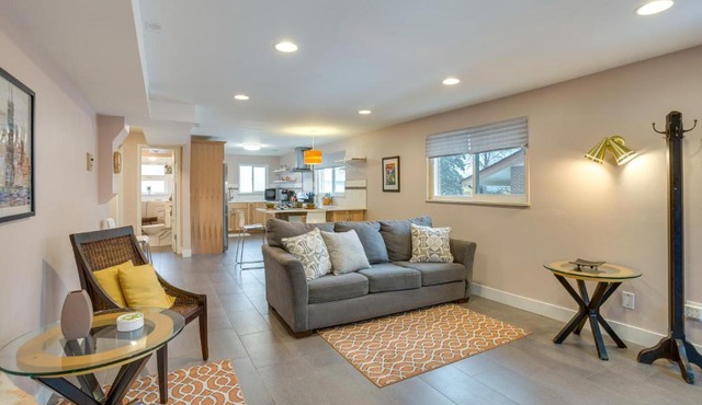 9 Mi to Dtwn: Quiet South Denver Apartment
