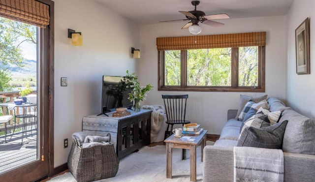 A Beautiful Montana Suite on Yellowstone River