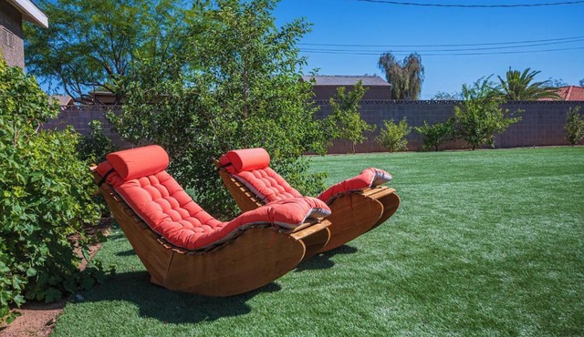A Slice of Paradise in Sin City