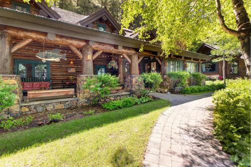 Abode at Silvertip