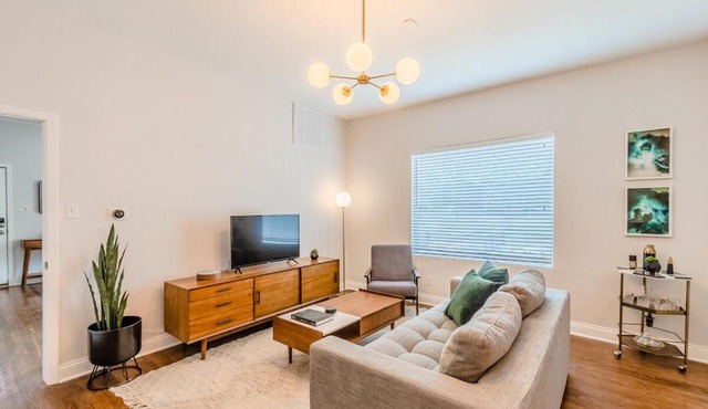Abode Dallas - The Cedars Downtown