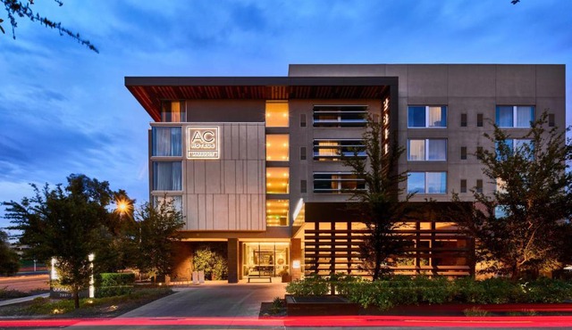 AC Hotel Phoenix Biltmore