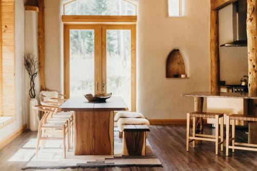 Adobe-Style Retreat - Game Room - 8 Mins to Breck