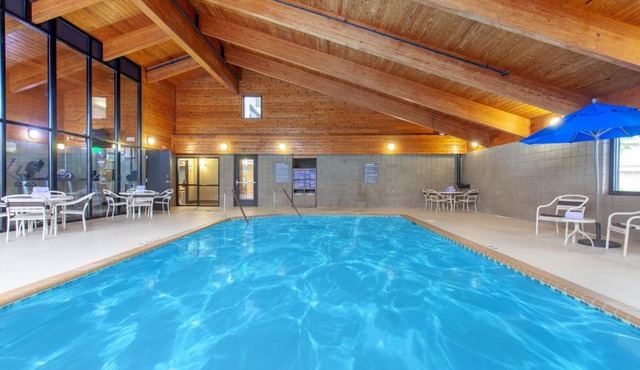 AmericInn by Wyndham Mankato Event Center near MSU