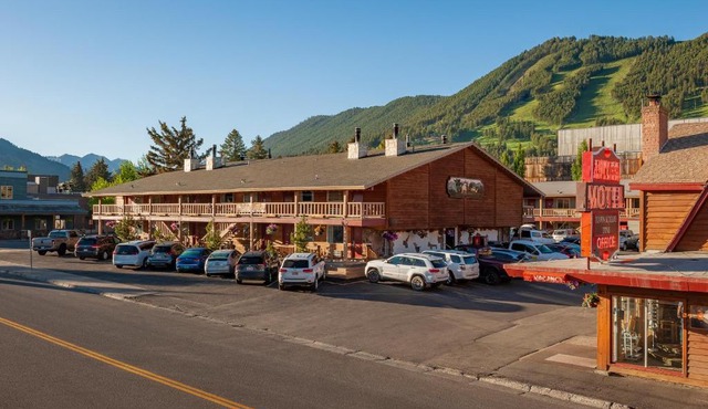 Antler Inn