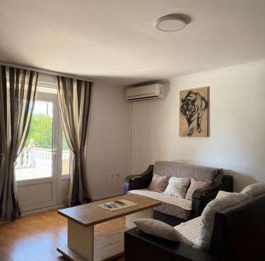 Apartments Ana - Airport shuttle option