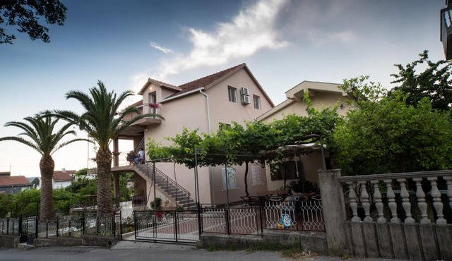 Apartments Pavićević