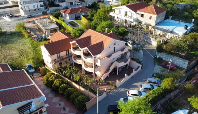 Apartments Vuksanovic