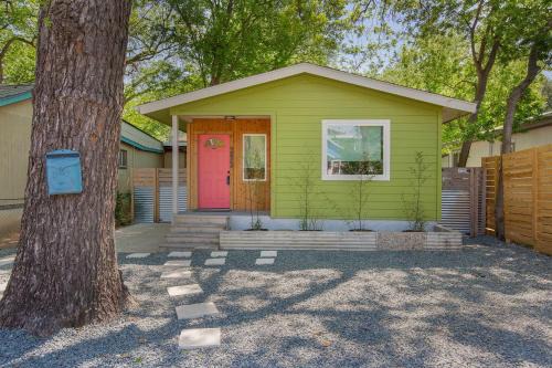 Authentic Austin Home with Cowboy Pool, Big Fenced Yard, Close to Austin Festivals