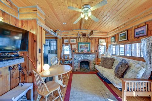 'Autumnsong Fireside' Cabin Near Dtwn Buena Vista!