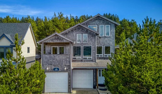 Baileys Beach House - Meredith Lodging