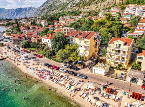 Barona Seaview Penthouse Kotor Bay
