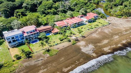 Beachfront Hideaway with Pool & Ocean Views