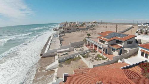 Beachfront Home in Rocky Point Casa Alhaja