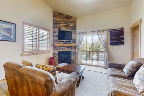 Bear Hollow Village Townhouse with Community Pool - Ski the Slopes