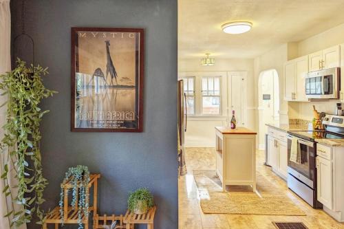 Beautiful Bungalow Near Heart of Downtown COS
