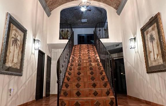 BEST BEACH HOUSE ON SANDY BEACH w NO CLEAINING FEE 5 bed 5 bath DOUBLE GATED