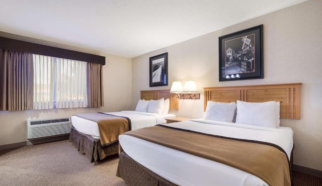 Best Western Golden Spike Inn & Suites