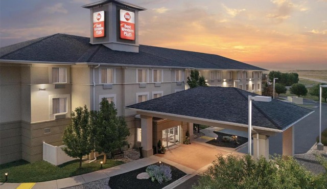 Best Western Plus Frontier Inn