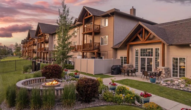 Best Western Plus Riverfront Hotel and Suites