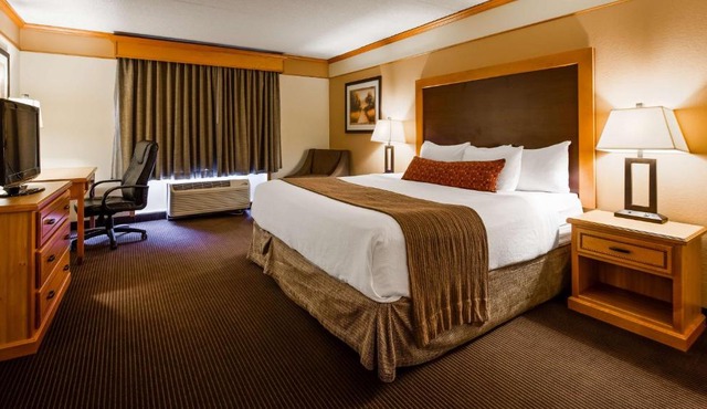 Best Western Plus Sidney Lodge