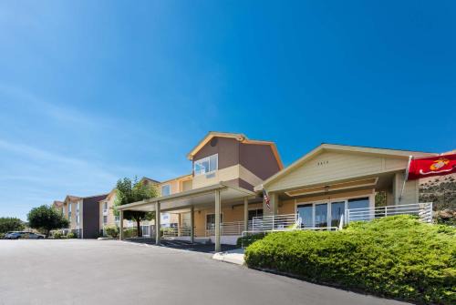 Best Western Topaz Lake Inn