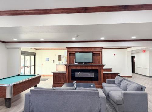 Black Gold Suites Stanley