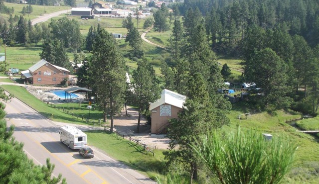 Black Hills Cabins at Quail's Crossing