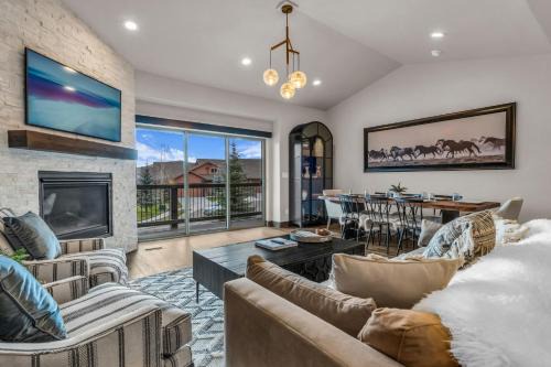 Black Rock Ridge Private Hot Tub & Views