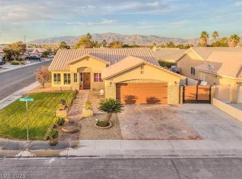 Boho Haus - Three Bedrooms House in Las Vegas