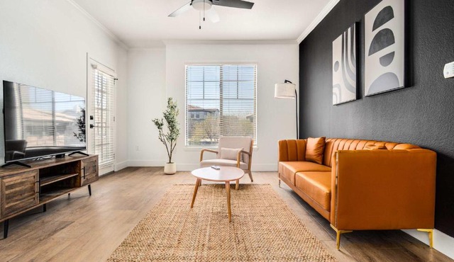 Boulevard Stays 1BR by Stadium Pool Parking Gym 09