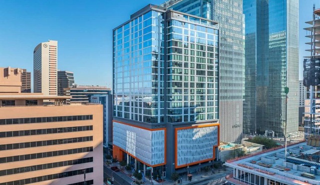 Boulevard Stays Highrise STU Sky Pool Parking Gym 26