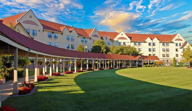 Branson Hillside Hotel