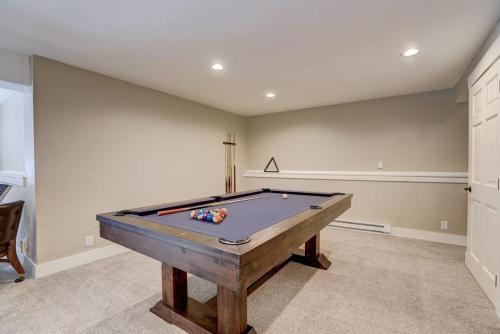 Breck Cabin - Game Room & 10 minutes to Slopes