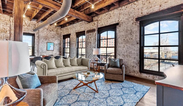 Brick & Bed, Riverfront Lofts, PC 206