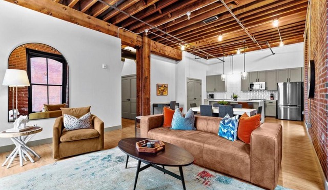 Brick & Bed Riverfront Lofts, G 207
