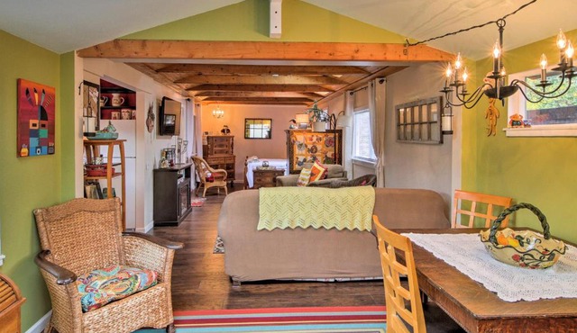 Bright Snohomish Studio Steps to Centennial Trail!