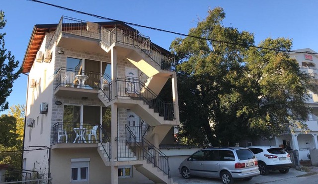 Budva, Jaz, apartmani DIF