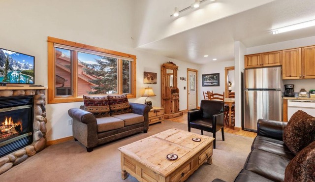 Bugle Pointe A08 by Estes Park Condos