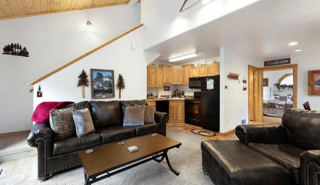 Bugle Pointe A09 by Estes Park Condos