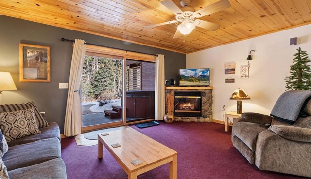 Bugle Pointe B10 by Estes Park Condos