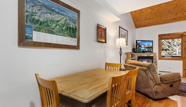 Bugle Pointe B21 by Estes Park Condos