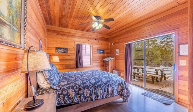 Cabin #5 Black Bear - Pet Friendly - Sleeps 6 - Playground & Game Room
