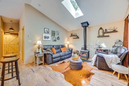Cabin in Eleven Mile Village w/Patio & Gas Grill!