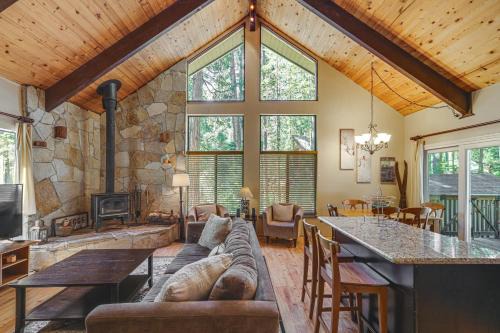Cabin w/Deck & Fire Pit in Blue Lake Springs!