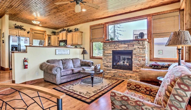 Cabin with Deck and Hot Tub, Half Mile to Terry Peak!