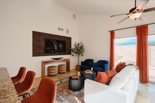 Cactus Spur - Pool & Fire Pit - Mins to Old Town