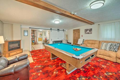 Caldwell House w/Grill ~ 1 Mi to Downtown!