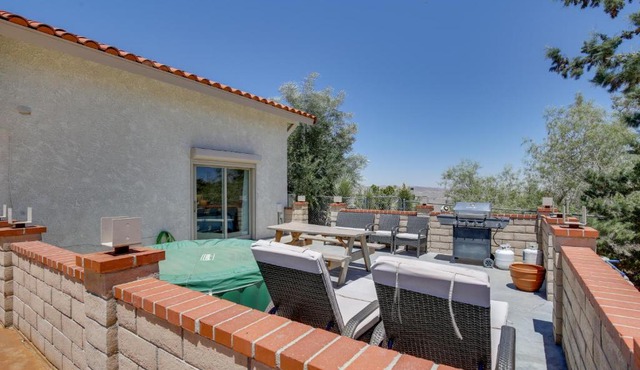 California Vacation Rental with Hot Tub & Patio!